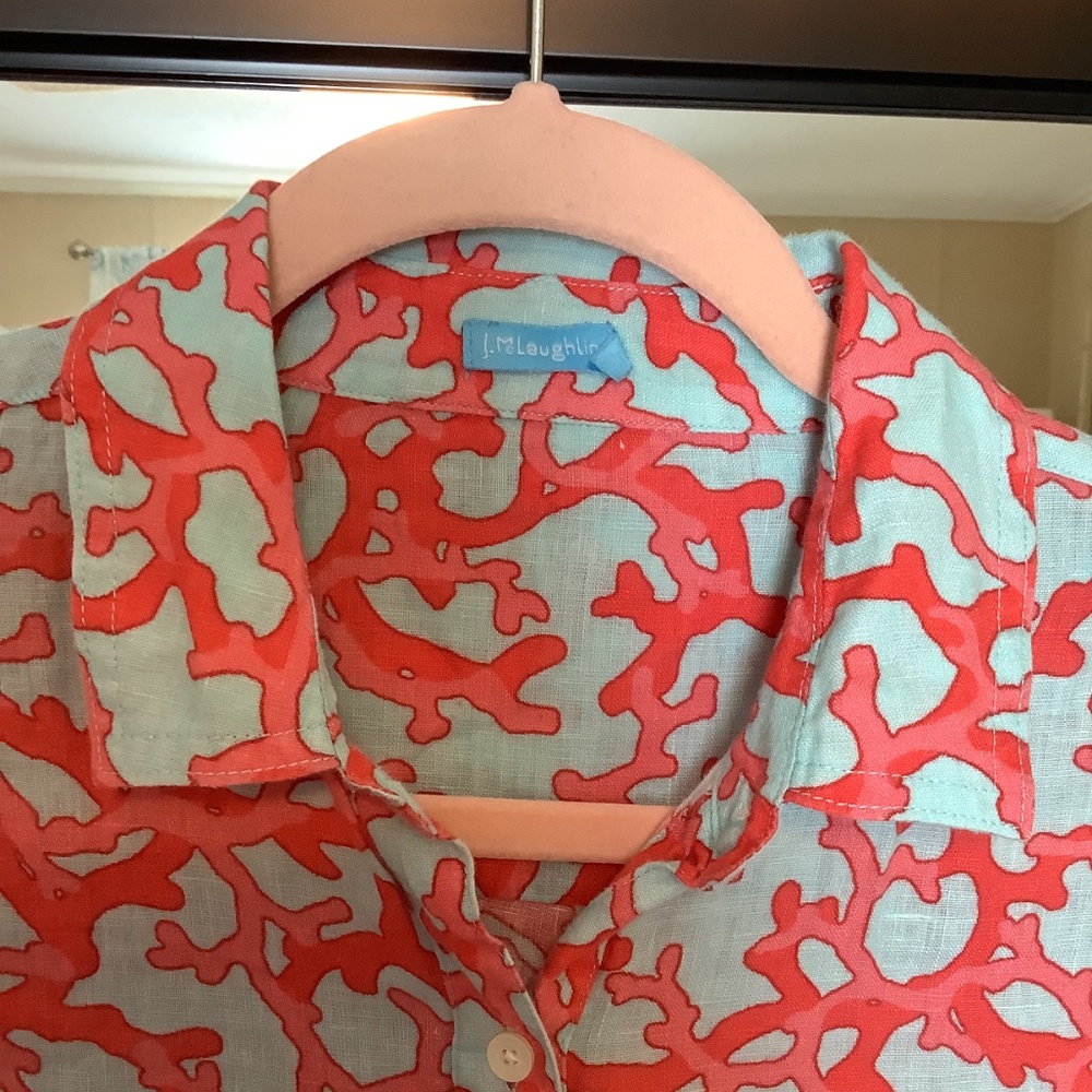 J.McLaughlin Linen Coral Pattern Button Down Blouse - Picture 2 of 8